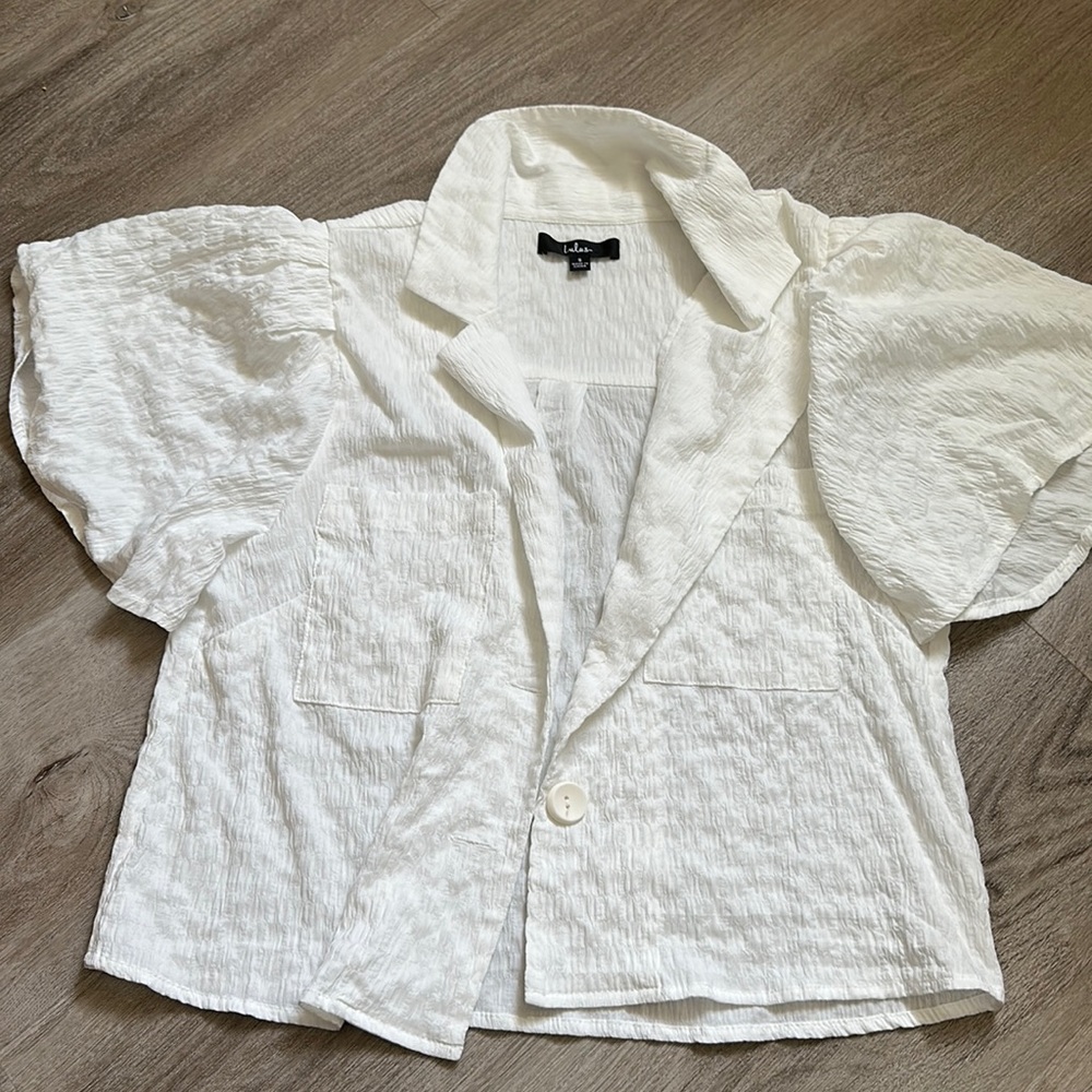 Resort Life White Crinkle Button-Up size S matching shorts are on previous post